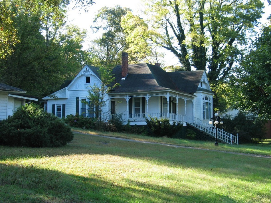 1303 Judge Harry F. Green house, 2007